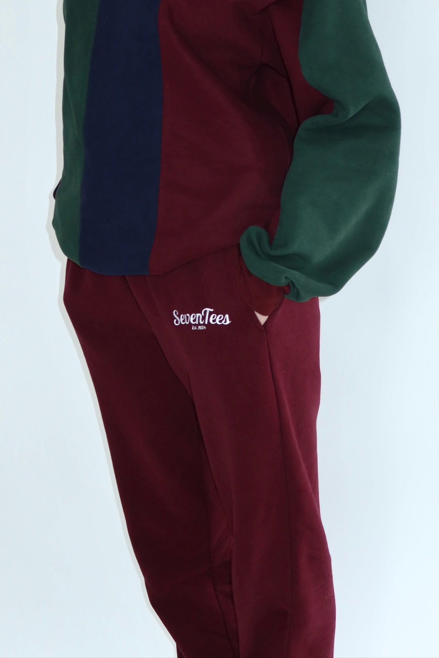 The 90's Sweatpant in Maroon